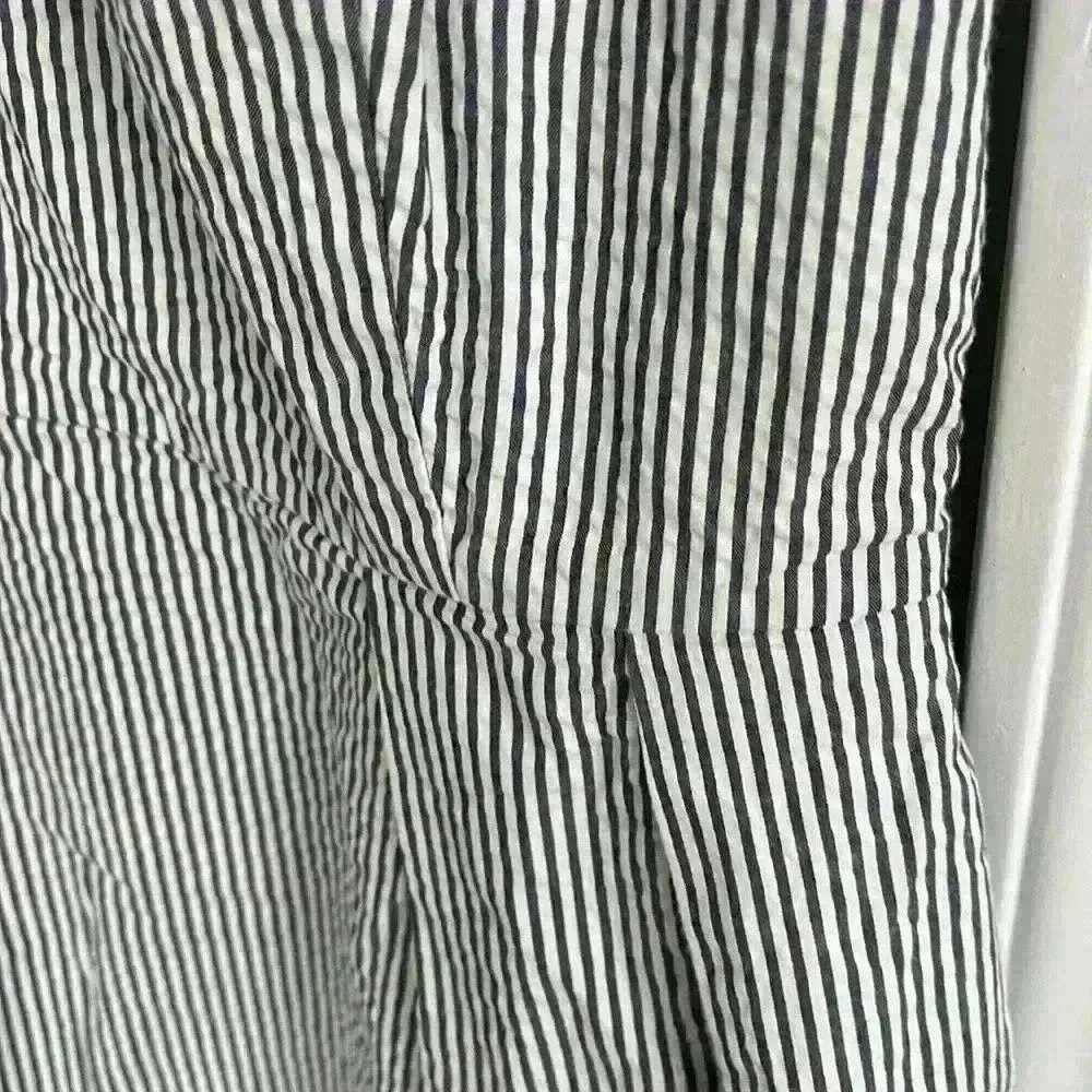 NWT Gap striped seersucker sleeveless a-line dress. - Picture 4 of 8